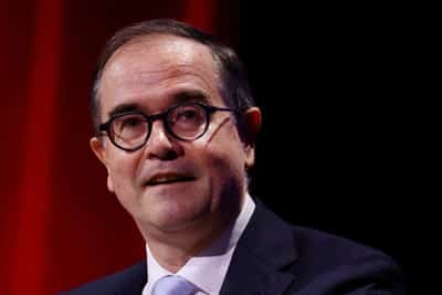 Image for Renault eyes full control of electric van venture Flexis, Le Monde reports