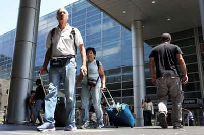 Image for Israel's main airport to reopen on Monday in 'extremely limited format'