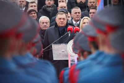 Image for Defiant Bosnian Serbs, their leader celebrate banned state holiday