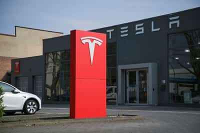 Image for German authorities drop probe over alleged recording at Tesla works council meeting 