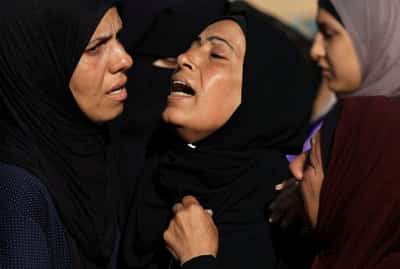 Image for Israeli attacks kill 140 in Gaza in 24 hours, medics say, as focus shifts to Iran