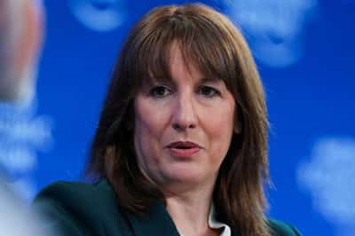 Image for UK's Reeves to tell oil execs she is examining support for consumers and industry