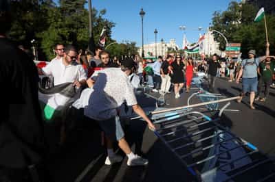 Image for Cycling-Cyclists union president says races could be shortened to deter protests