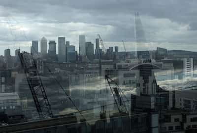 Image for UK investment industry calls for clearer risk rules to encourage everyday investors