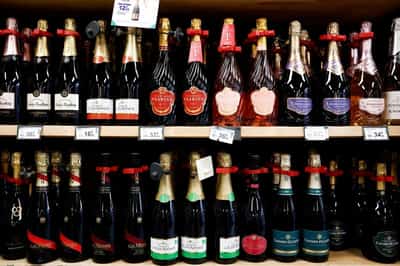 Image for France flirts with first food trade deficit in decades