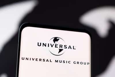 Image for EU Commission objects Universal Music's Downtown deal