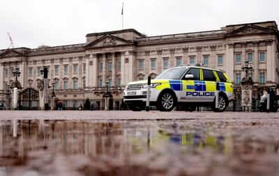 Image for London police to deploy drones for faster emergency response