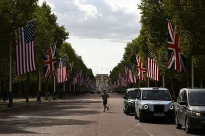 Image for Trump hails UK special relationship as he revels in pomp of historic state visit