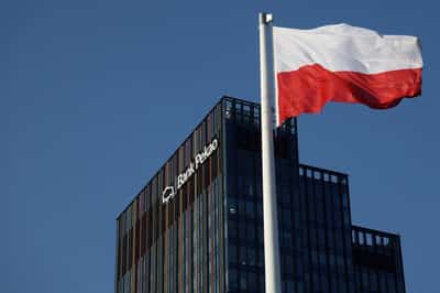 Image for Poland's Bank Pekao tops profit estimates fuelled by higher fee income