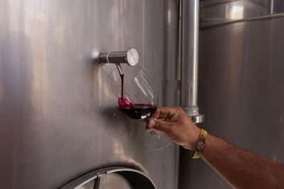 Image for Higher British alcohol tariffs sap exports of Spanish red wine