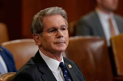 Image for Trump says willing to extend trade talks deadline, but says that won't be necessary