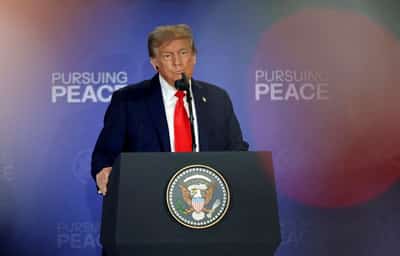 Image for Trump says no imminent plans to penalize China for buying Russian oil