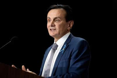 Image for Drugmakers AstraZeneca, GSK to join Starmer delegation to China, sources say