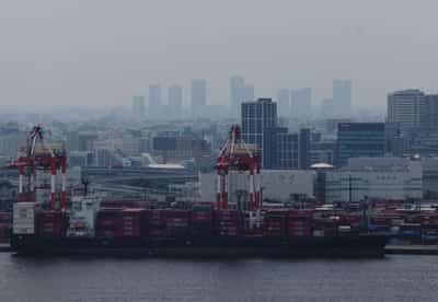 Image for Businesses deliver gloomy results even as markets celebrate Japan trade deal