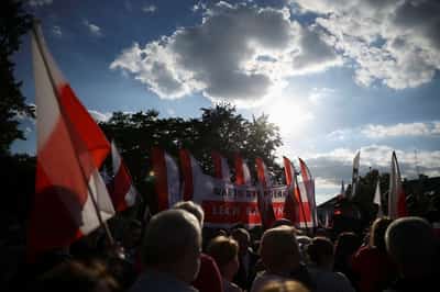 Image for Polish conservative Nawrocki leads presidential vote