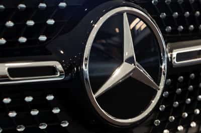 Image for Mercedes-Benz expects Q2 margin headwind of less than 3% over tariffs, brokerage Bernstein says
