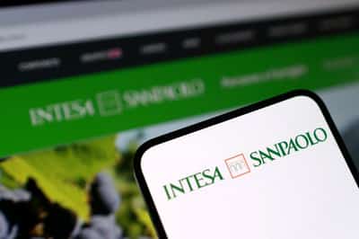 Image for Italy's Intesa to grow profit with cost cuts, return 50 billion euros to investors