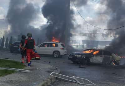 Image for Russian attacks kill two in east Ukraine, 33 hurt in Kharkiv