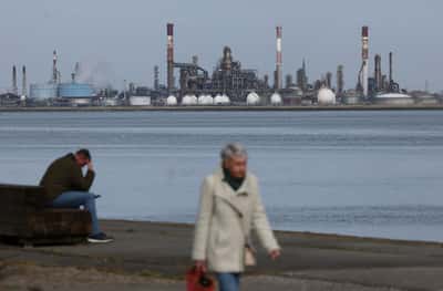 Image for Macron reaffirms efforts to reopen Strait of Hormuz, as TotalEnergies warns of energy shortages