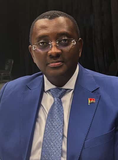 Image for Angola seeks 20%-30% stake in De Beers, senior official says