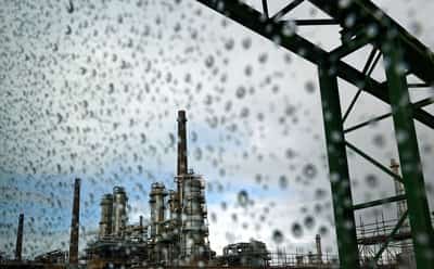 Image for Russia to stop Kazakh oil flows to German refinery via Druzhba, Berlin says