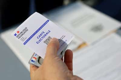 Image for Paris and Marseille in focus as French vote in local election runoffs