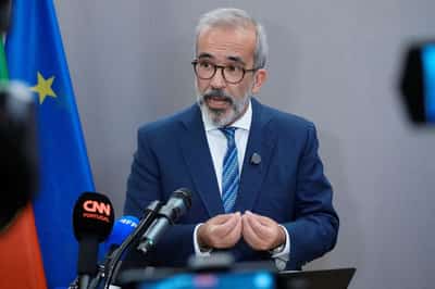 Image for Portugal formally recognises Palestinian state, minister says