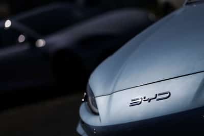 Image for China's EV makers turn on BYD as price war escalates