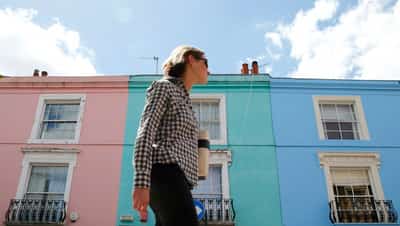 Image for UK mortgage approvals dip in January, consumer borrowing rises