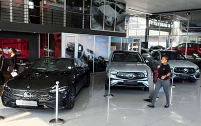 Image for Mercedes-Benz Q2 sales fall 9% impacted by tariffs