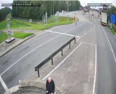 Image for Alone in no man's land, one freed prisoner refused to leave Belarus